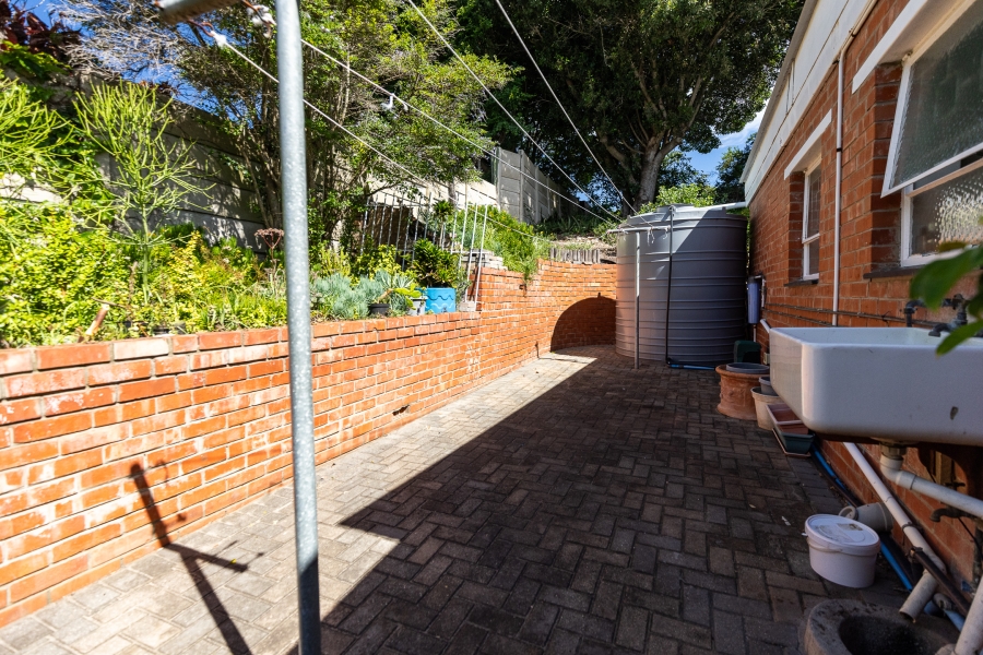 4 Bedroom Property for Sale in Summerstrand Eastern Cape